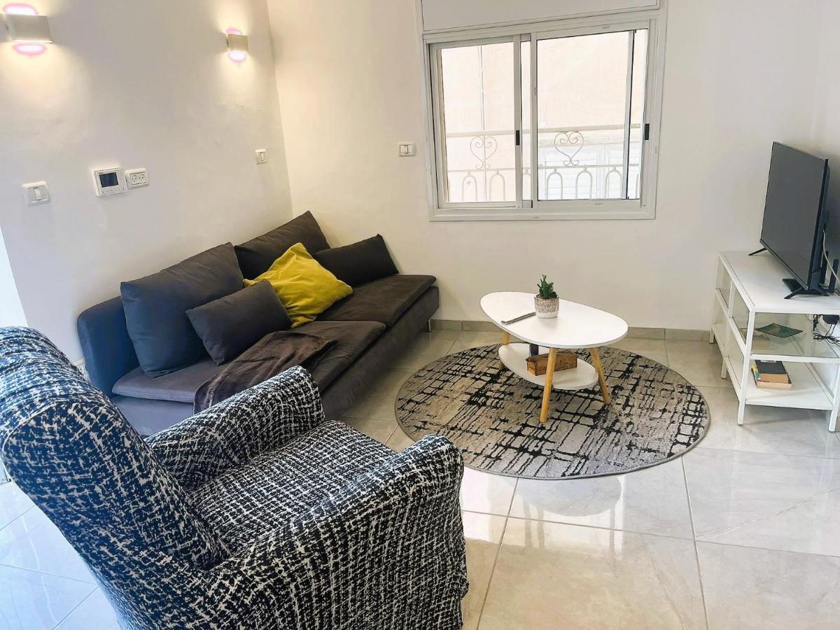 A Cozy 2Bdrm Home In Wadi-Nisnas Haifa Exterior foto
